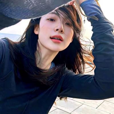 美食：满级厨艺的我只想安静出摊